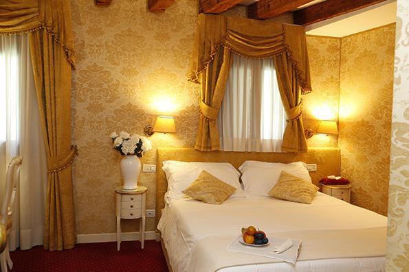 Casa Dei Cavalieri Apartment เวนิส ภายนอก รูปภาพ