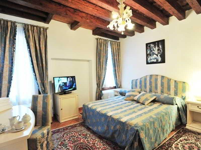 Casa Dei Cavalieri Apartment เวนิส ภายนอก รูปภาพ