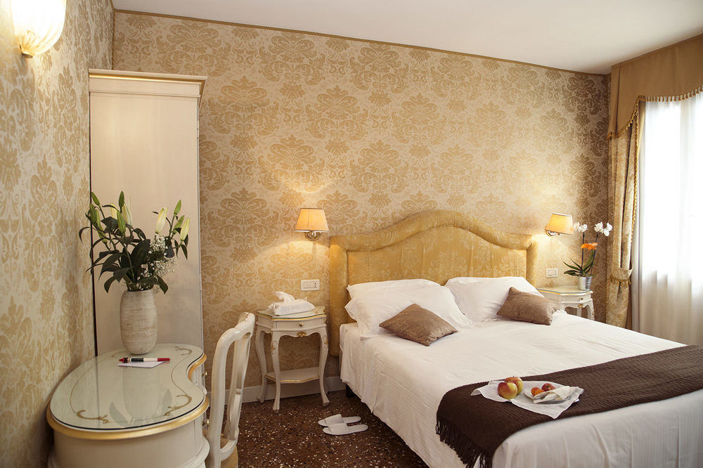 Casa Dei Cavalieri Apartment เวนิส ภายนอก รูปภาพ