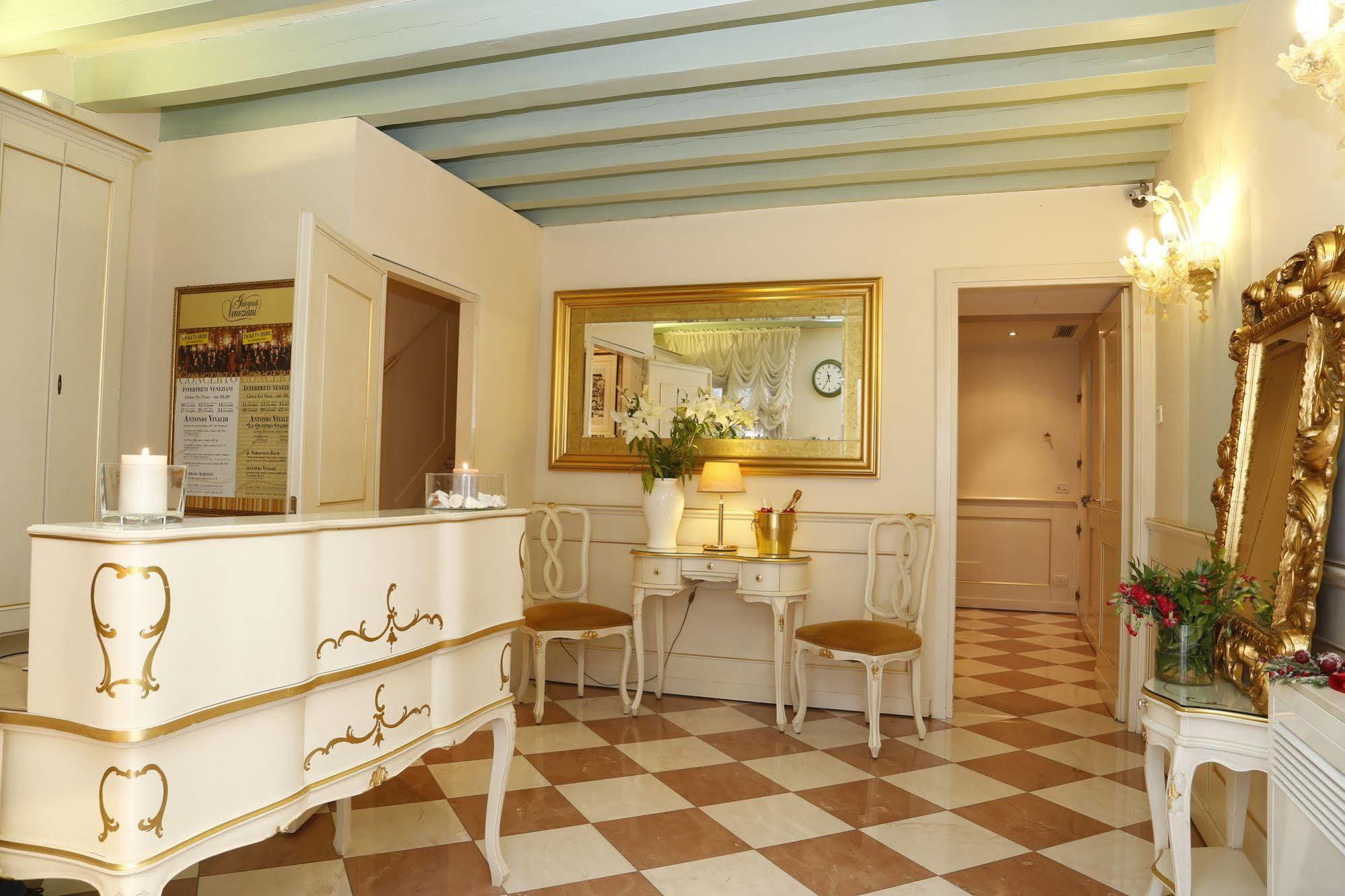 Casa Dei Cavalieri Apartment เวนิส ภายนอก รูปภาพ